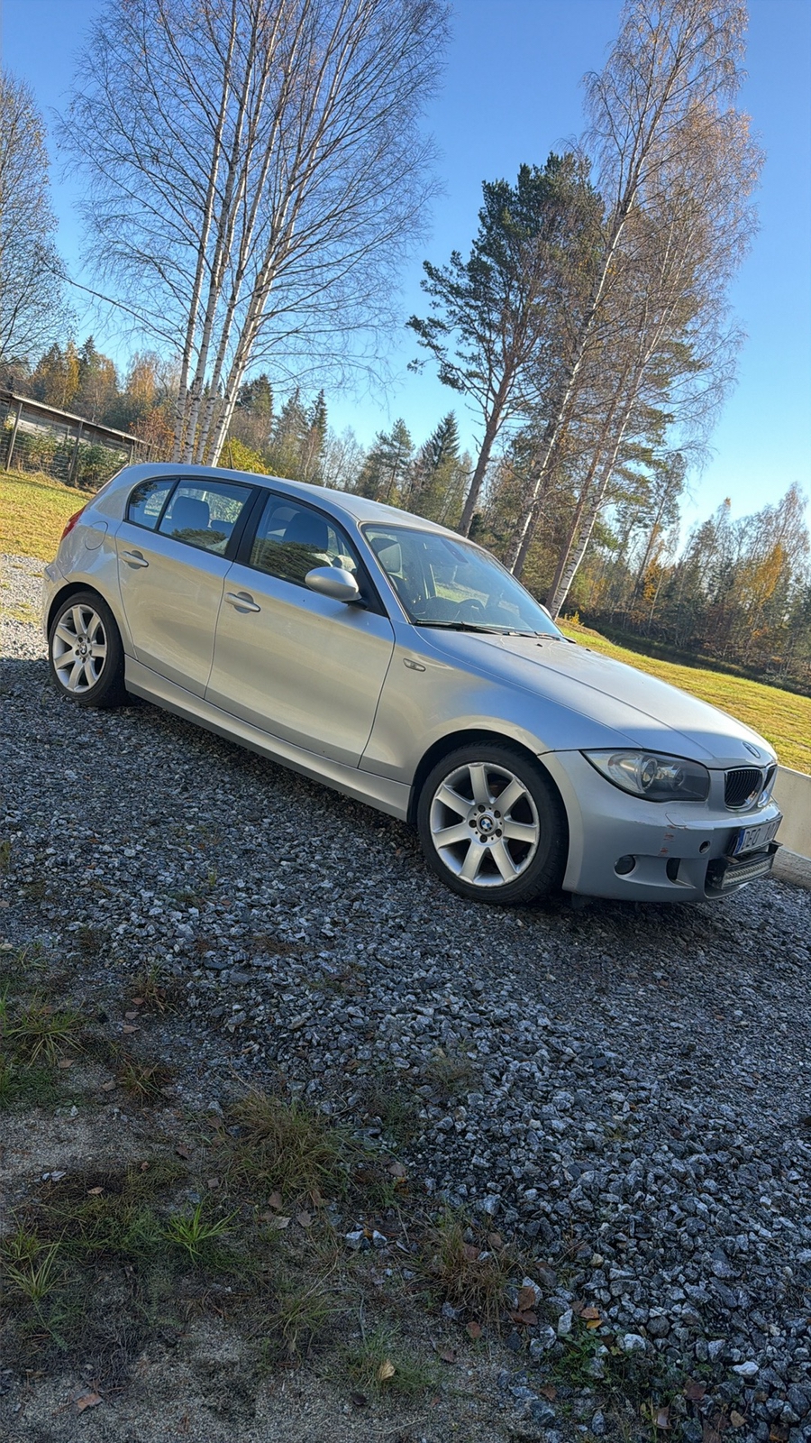 BMW 118i 2009, bild 2/2