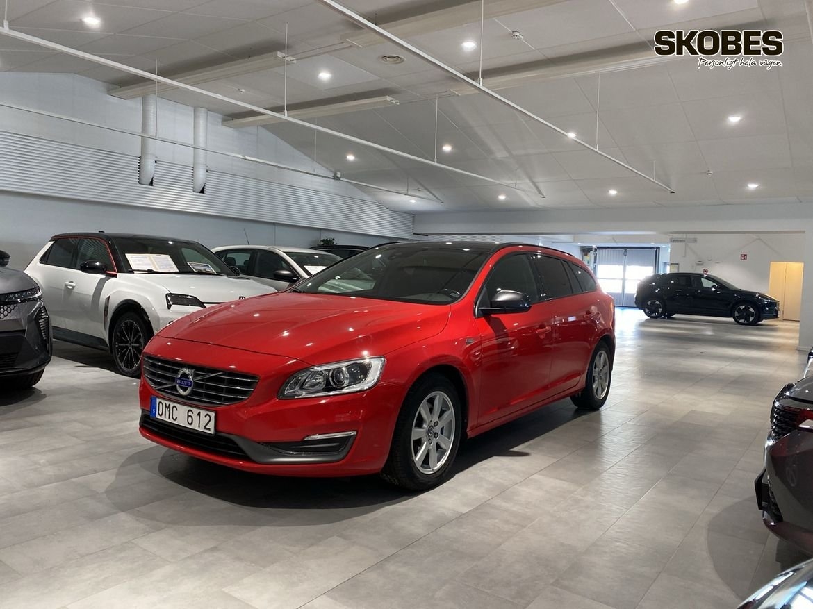 Volvo V60 D3 Momentum 2014, photo 3/10