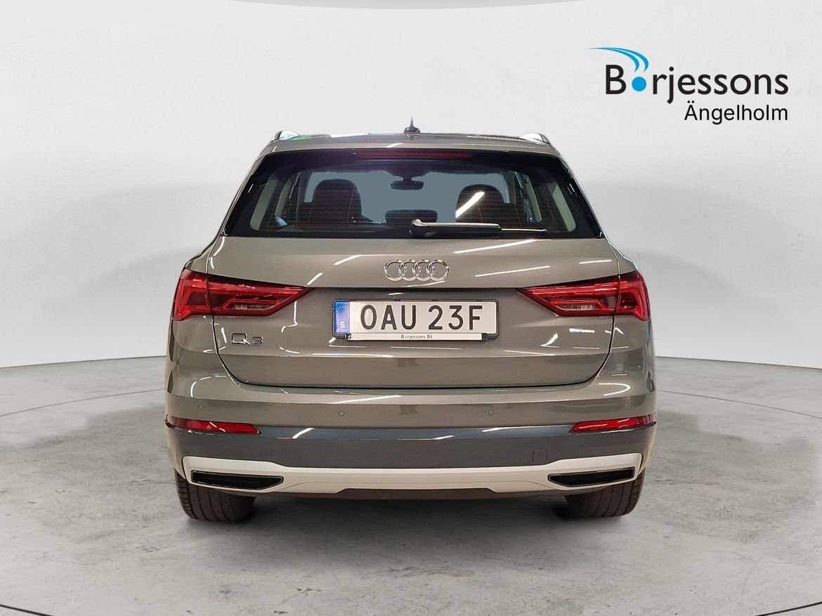Audi Q3 35 TFSI Advanced 2025, bild 4/9
