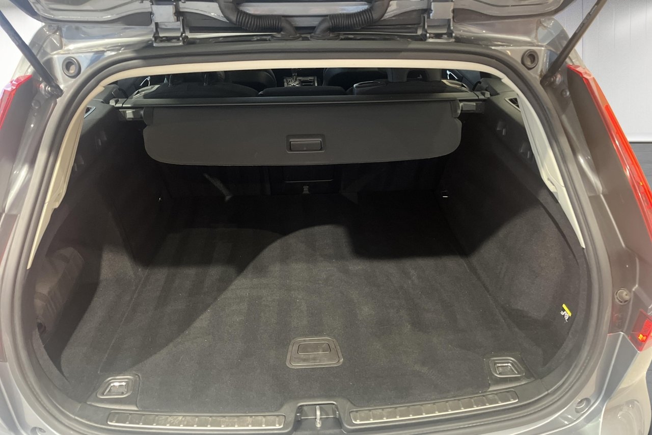 Volvo V60 D3 Momentum 2019, bild 6/17
