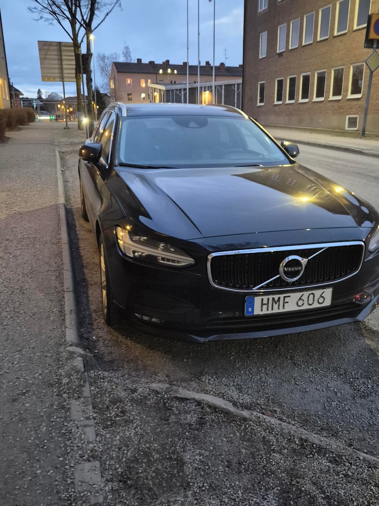 Volvo V90 D3 2018, photo 2/6