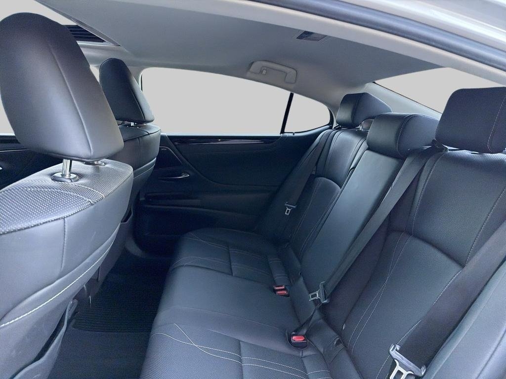 Lexus ES 2021, bild 7/10