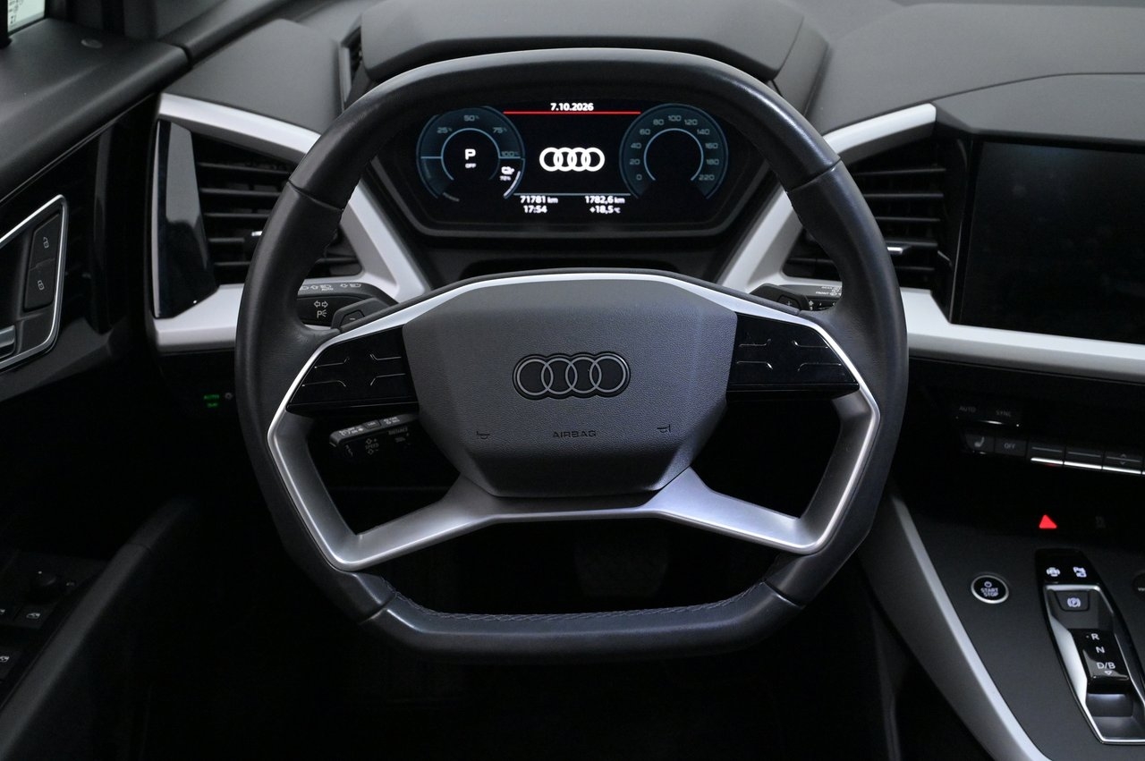 Audi Q4 e-tron 40 2023, photo 7/10