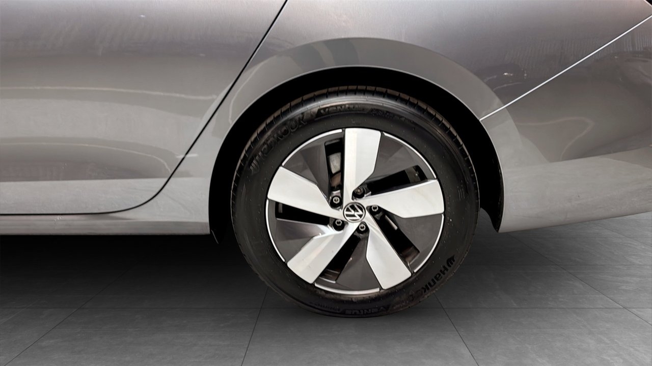 Volkswagen Passat 1.5 eTSI Business 2025, bild 6/10