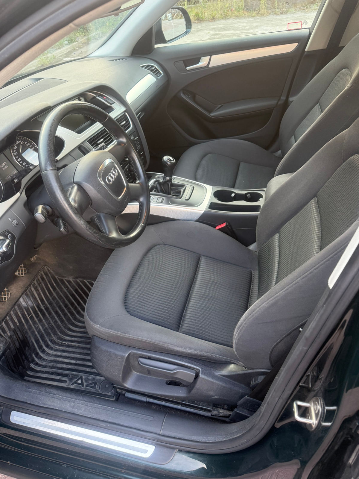 Audi A4 1.8 TFSI 2009, bild 6/10