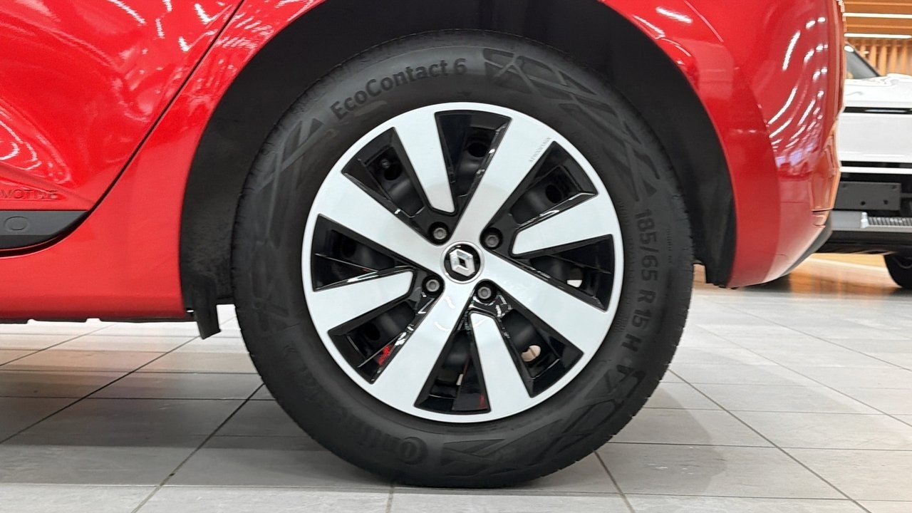 Renault Clio TCe 90 Equilibre 2023, photo 6/10