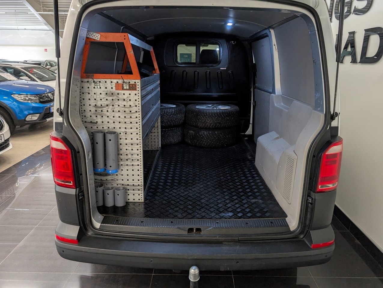Volkswagen Transporter 2.0 TDI 2019, bild 4/10