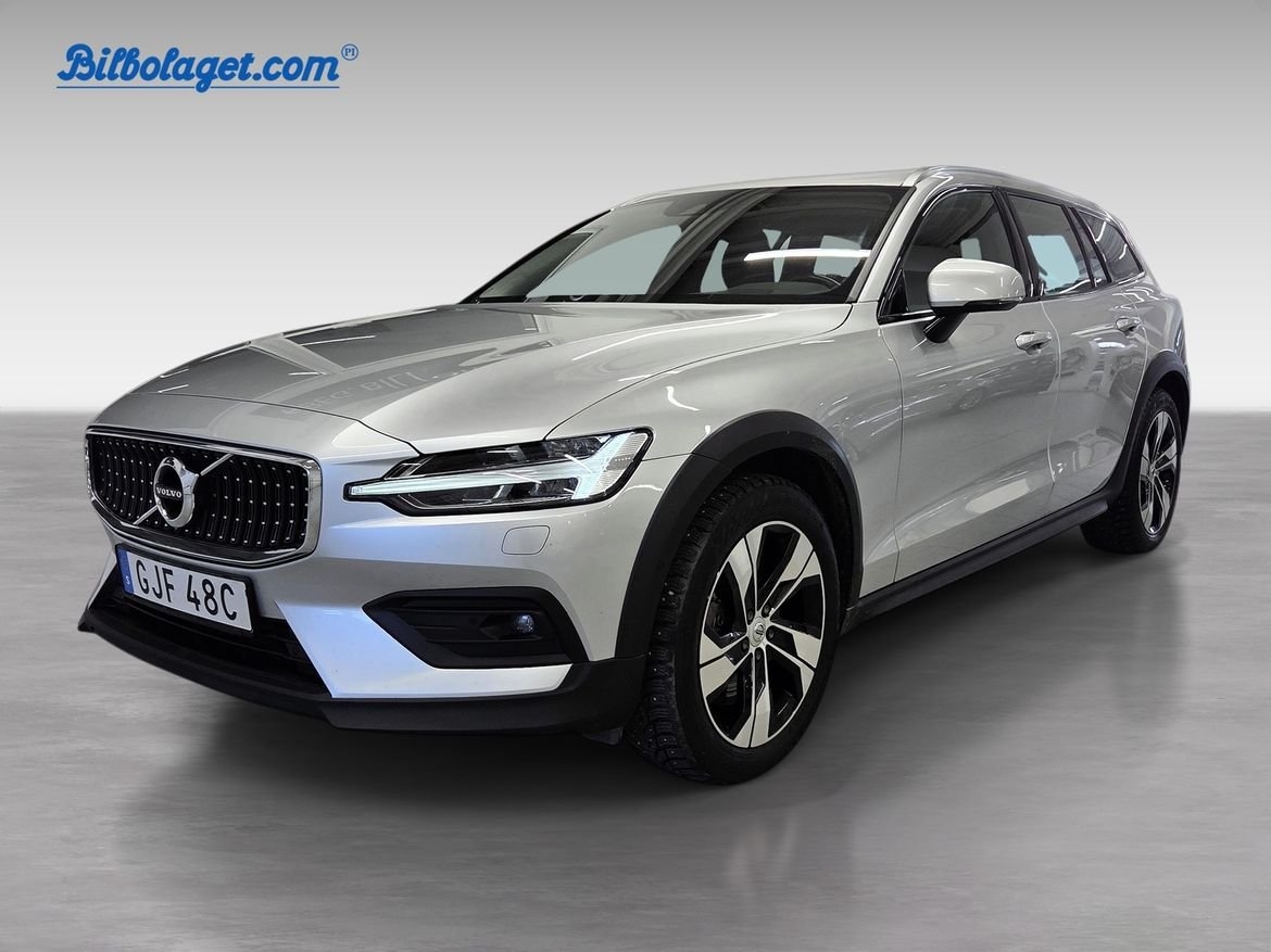 Volvo V60 Cross Country B4