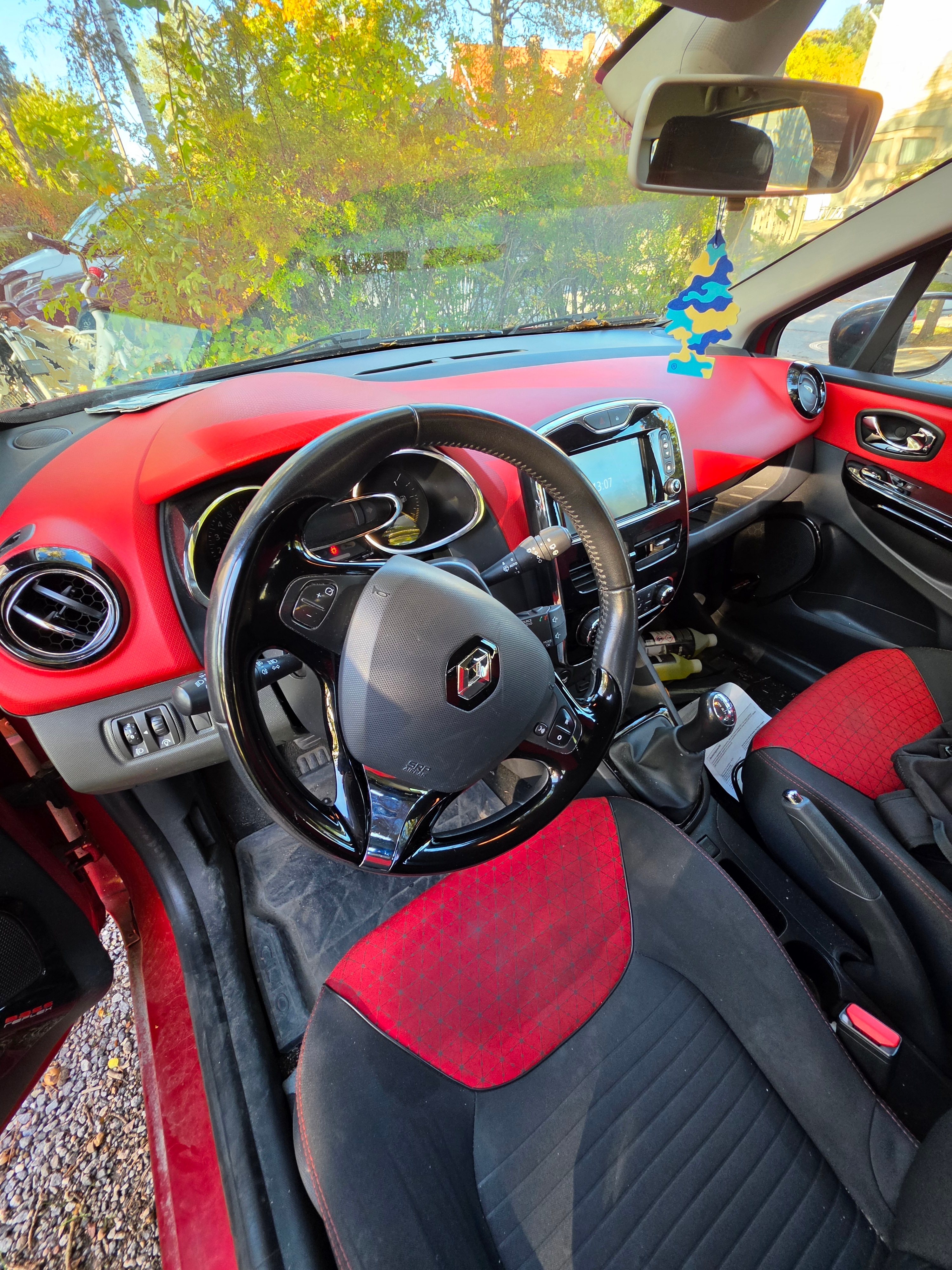 Renault Clio TCe 90 2013, bild 4/5