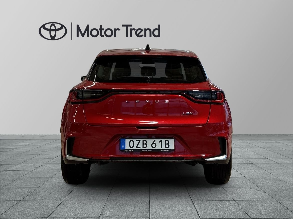 Lexus LBX Elegant 2025, bild 5/10