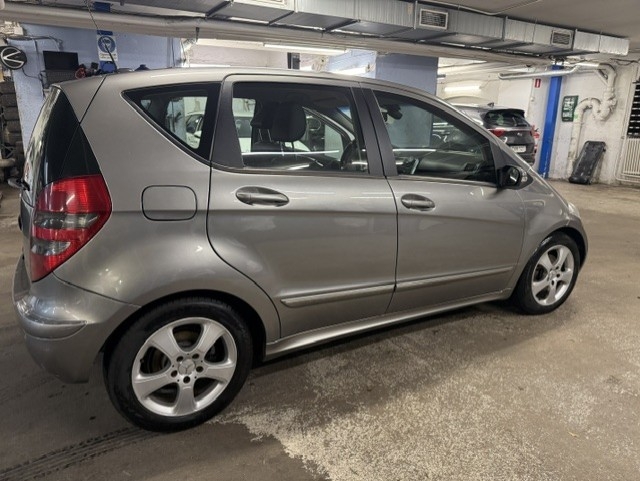 Mercedes-Benz A 200 5-dörrars CVT 2005, photo 3/7
