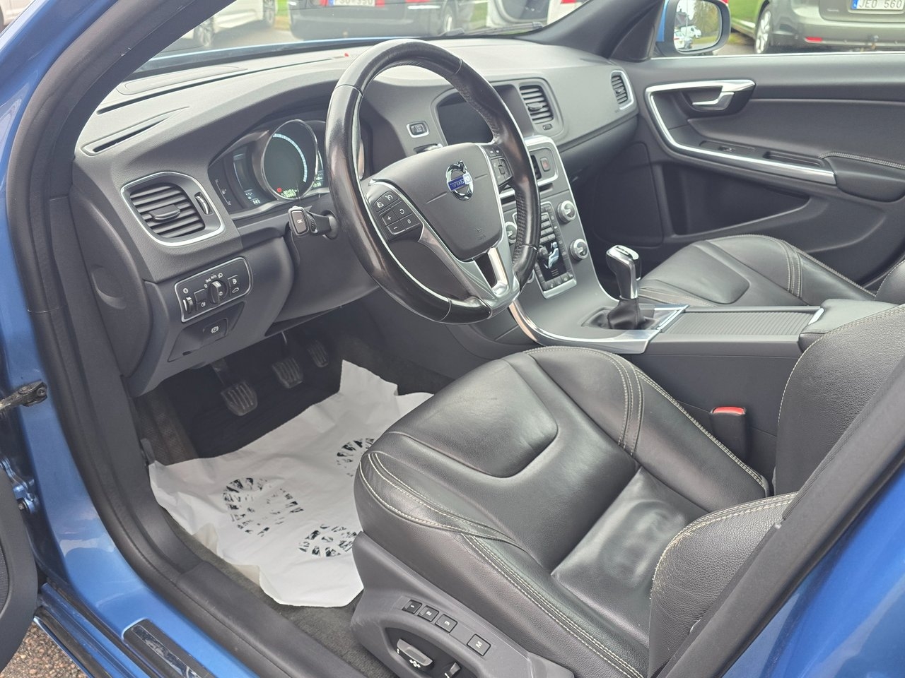 Volvo V60 D4 Summum Business Edition Pro 2016, kuva 7/10