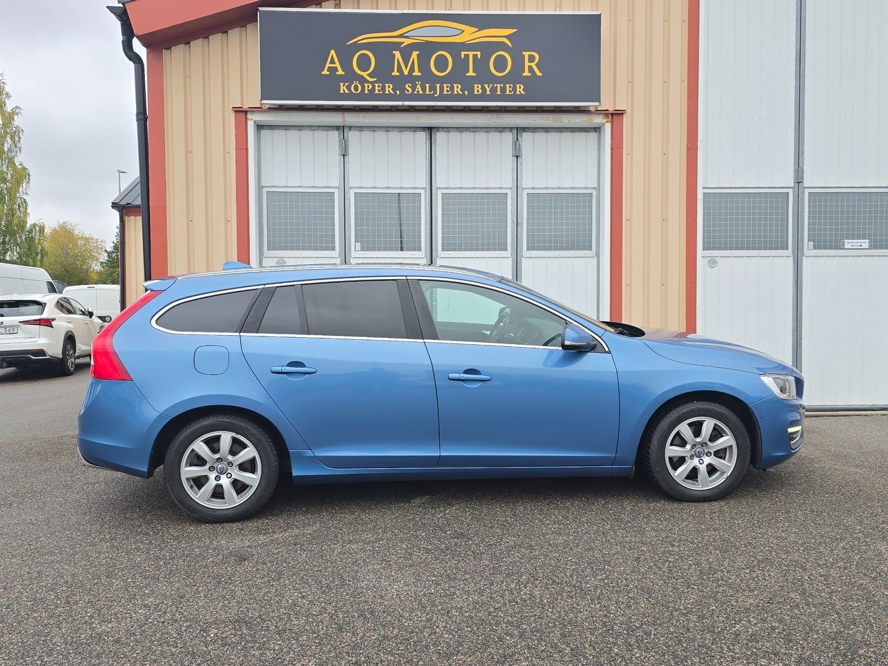 Volvo V60 D4 Summum Business Edition Pro 2016, kuva 4/10