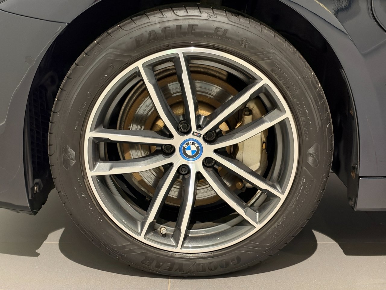 BMW 530e M Sport 2023, bild 5/10