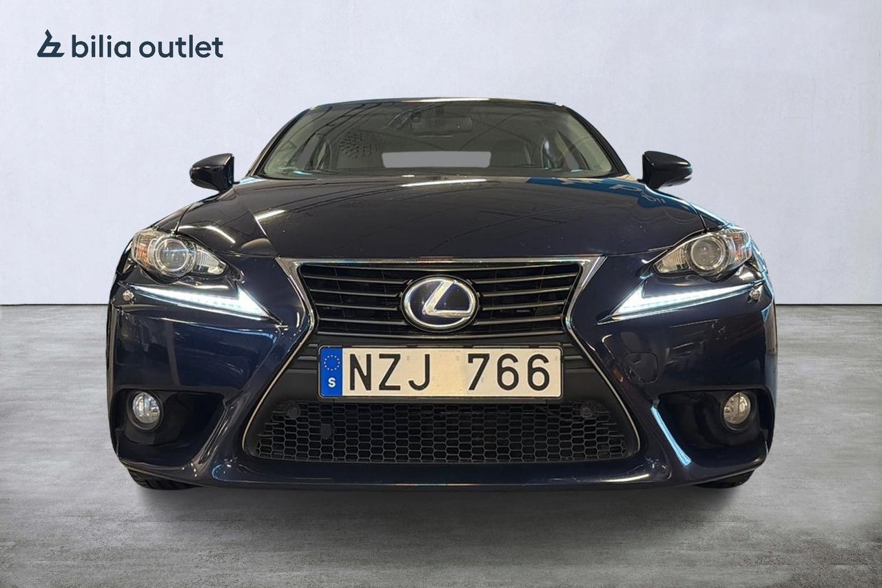 Lexus IS Executive 2014, photo 2/10