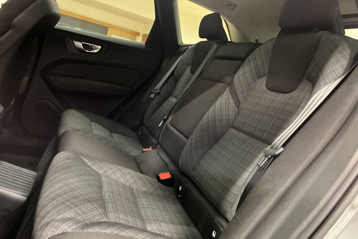 Volvo XC60 T6 Core Edition 2024, bild 7/24