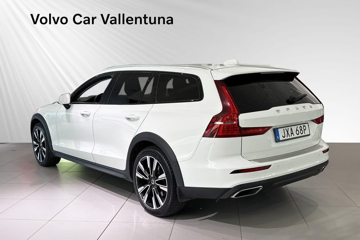 Volvo V60 Cross Country D4 Pro Edition 2019, bild 4/10