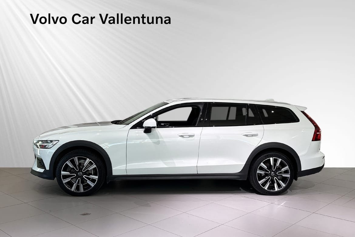 Volvo V60 Cross Country D4 Pro Edition 2019, bild 3/10