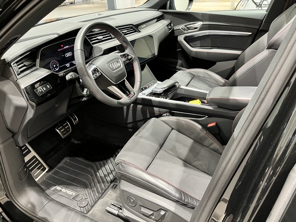 Audi Q8 e-tron S line Selection 2024, bild 6/10