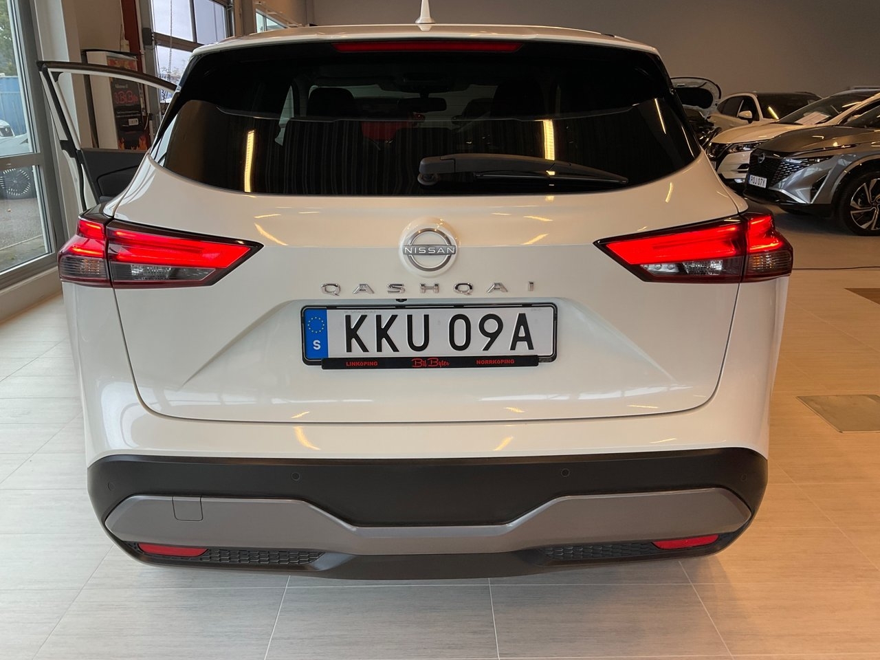 Nissan Qashqai 1.3 DIG-T MHEV N-CONNECTA 2023, bild 3/10
