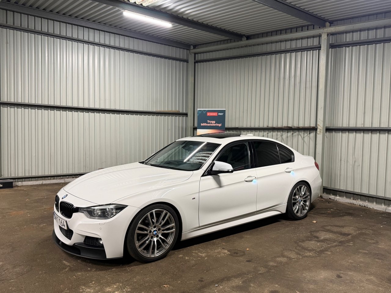 BMW 320d M Sport 2016, photo 6/10
