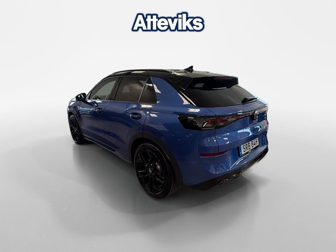 Volkswagen T-Roc 1.5 eTSI R-Line 2026, photo 6/10
