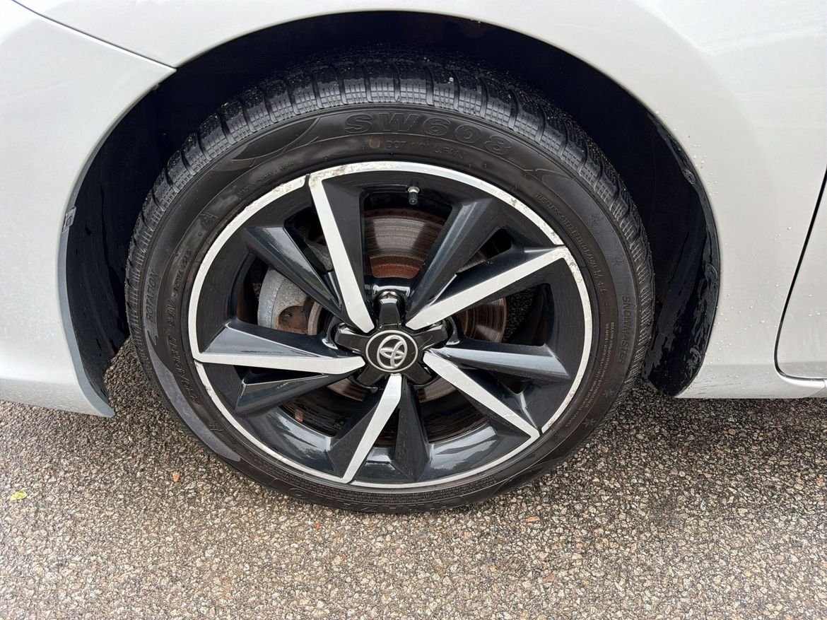 Toyota Auris 1.8 Hybrid Intense 2017, kuva 21/21