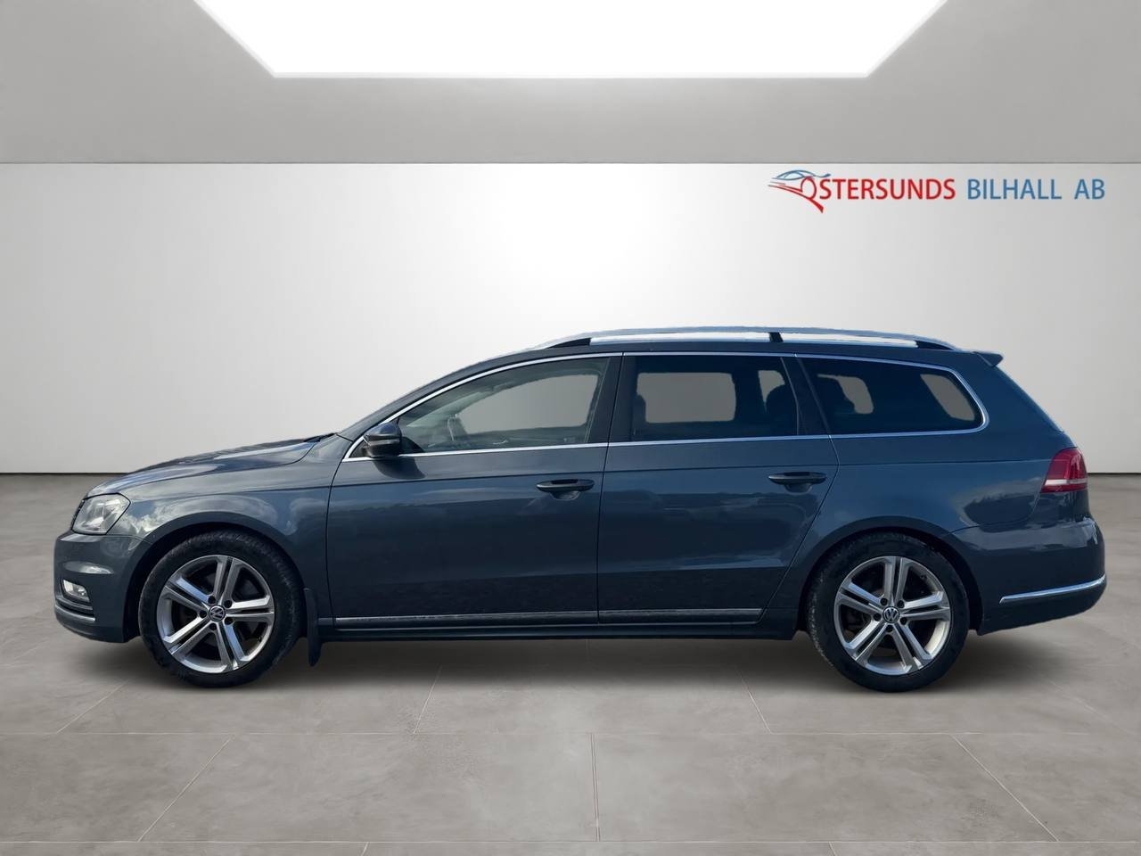 Volkswagen Passat 2.0 TDI R-Line 2013, photo 4/10