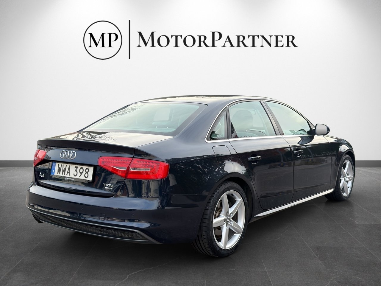 Audi A4 2.0 TFSI 2015, bild 7/10