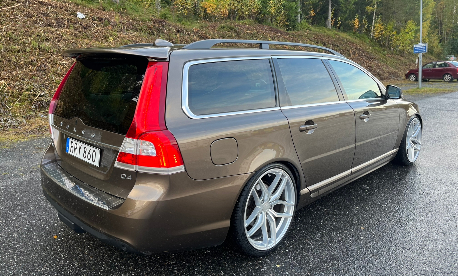 Volvo V70 D4 2014, kuva 2/6