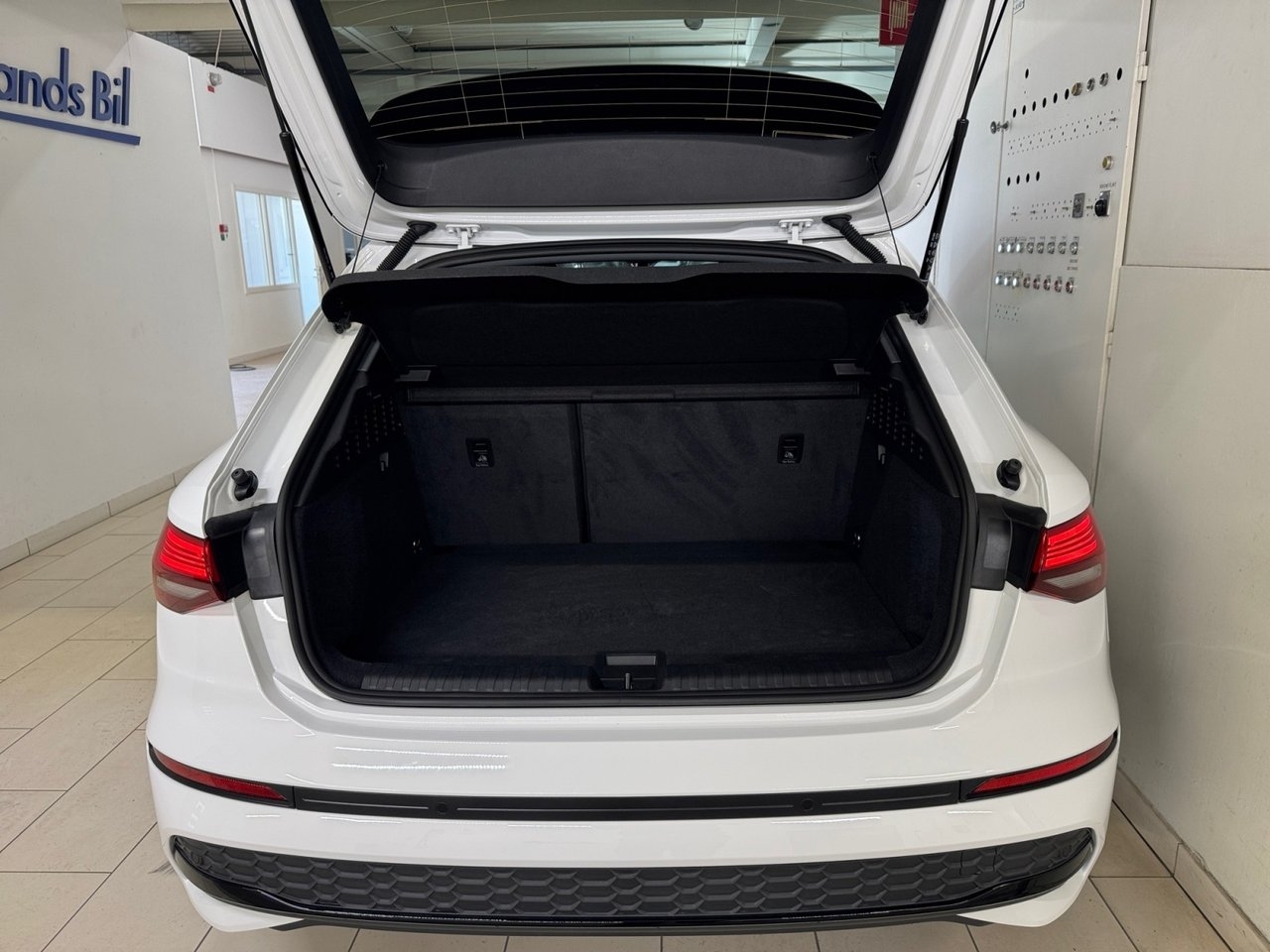 Audi A3 2025, bild 7/7