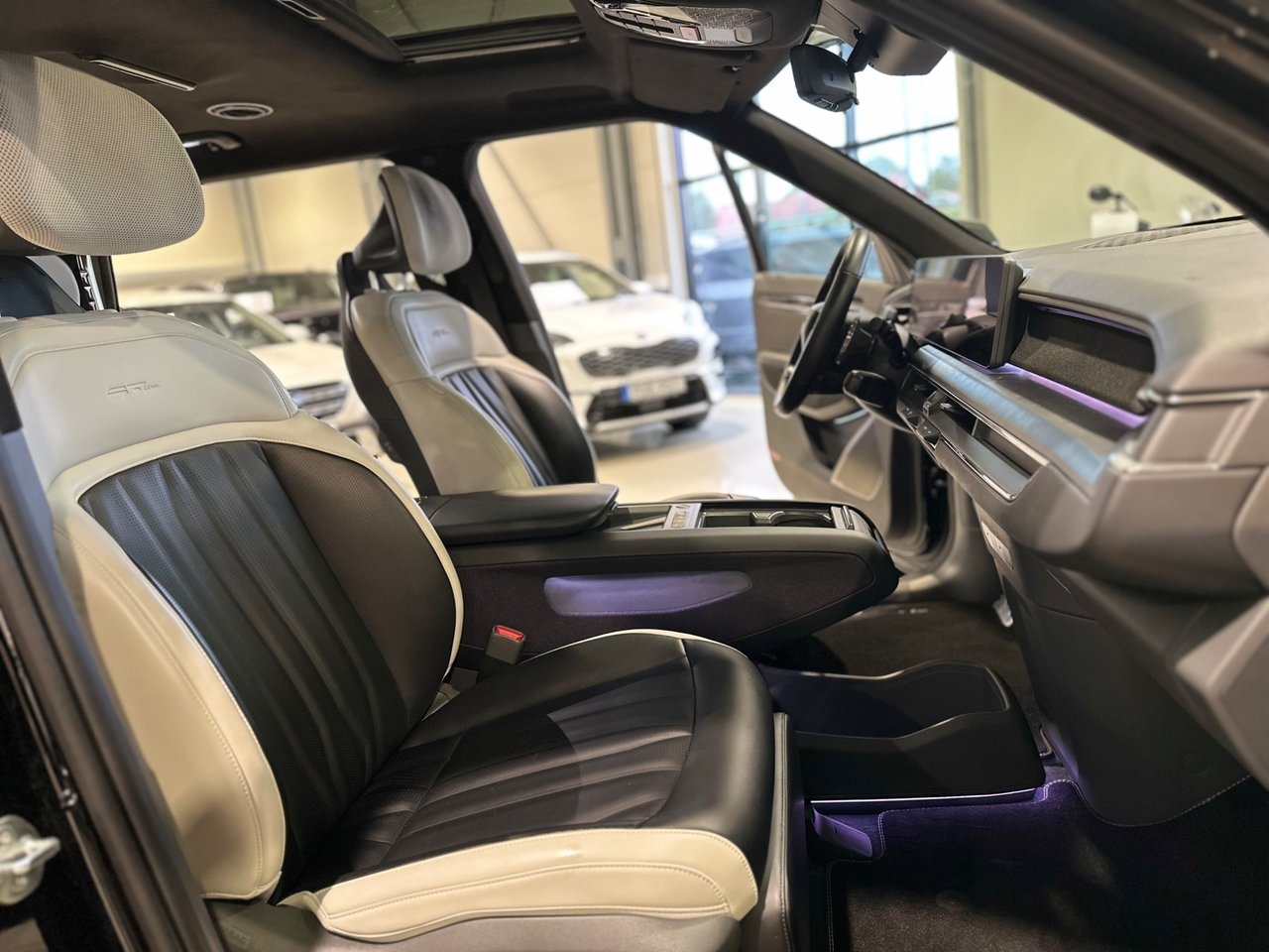 Kia EV9 99.8 kWh GT Line 2024, photo 10/10
