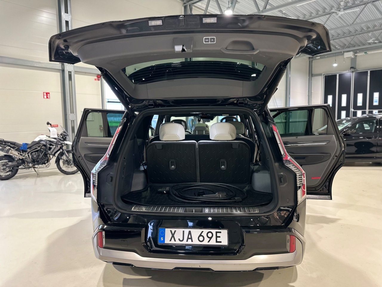 Kia EV9 99.8 kWh GT Line 2024, bild 7/10