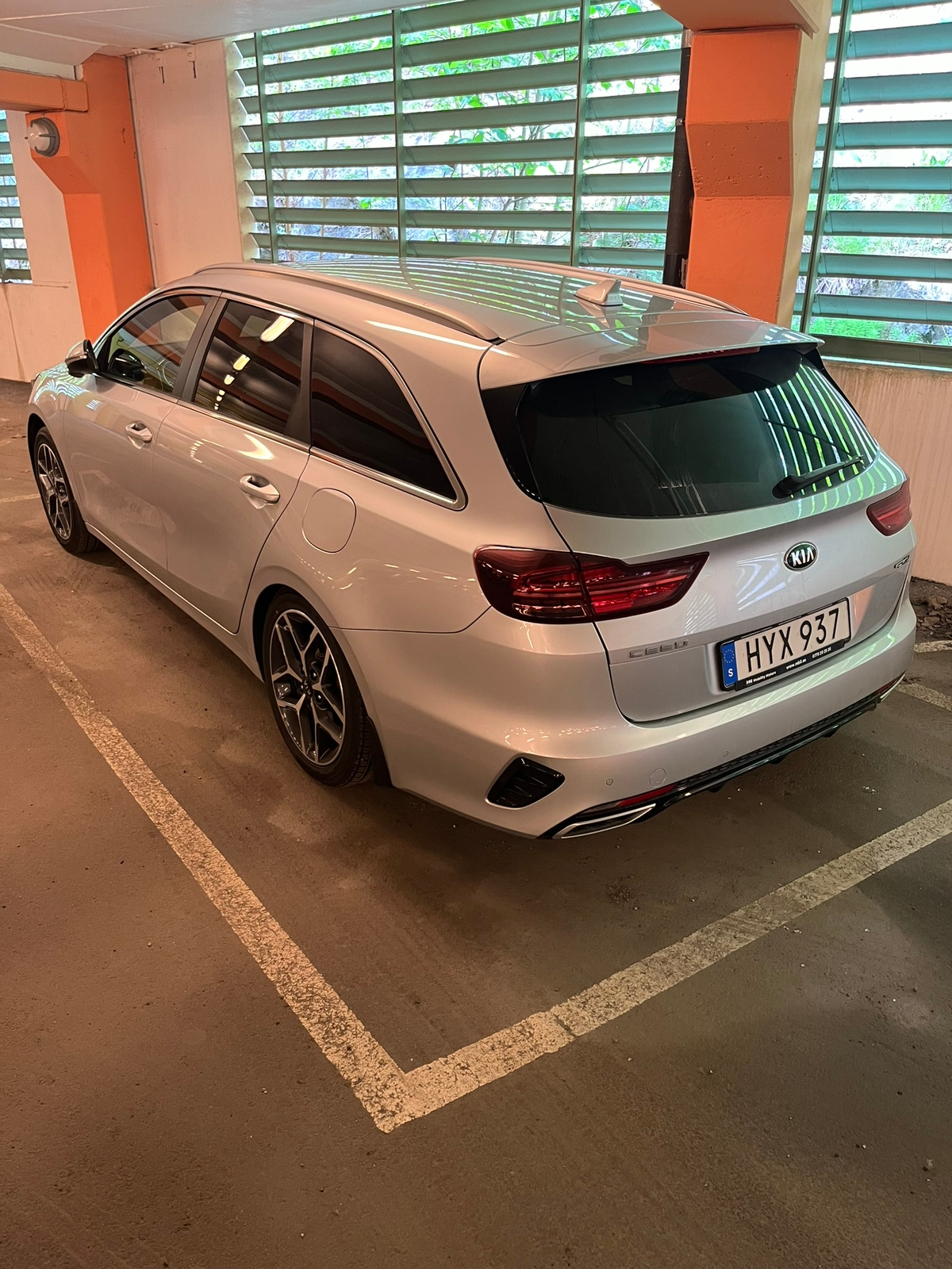 Kia Ceed 1.4 T-GDI 2019, bild 2/6