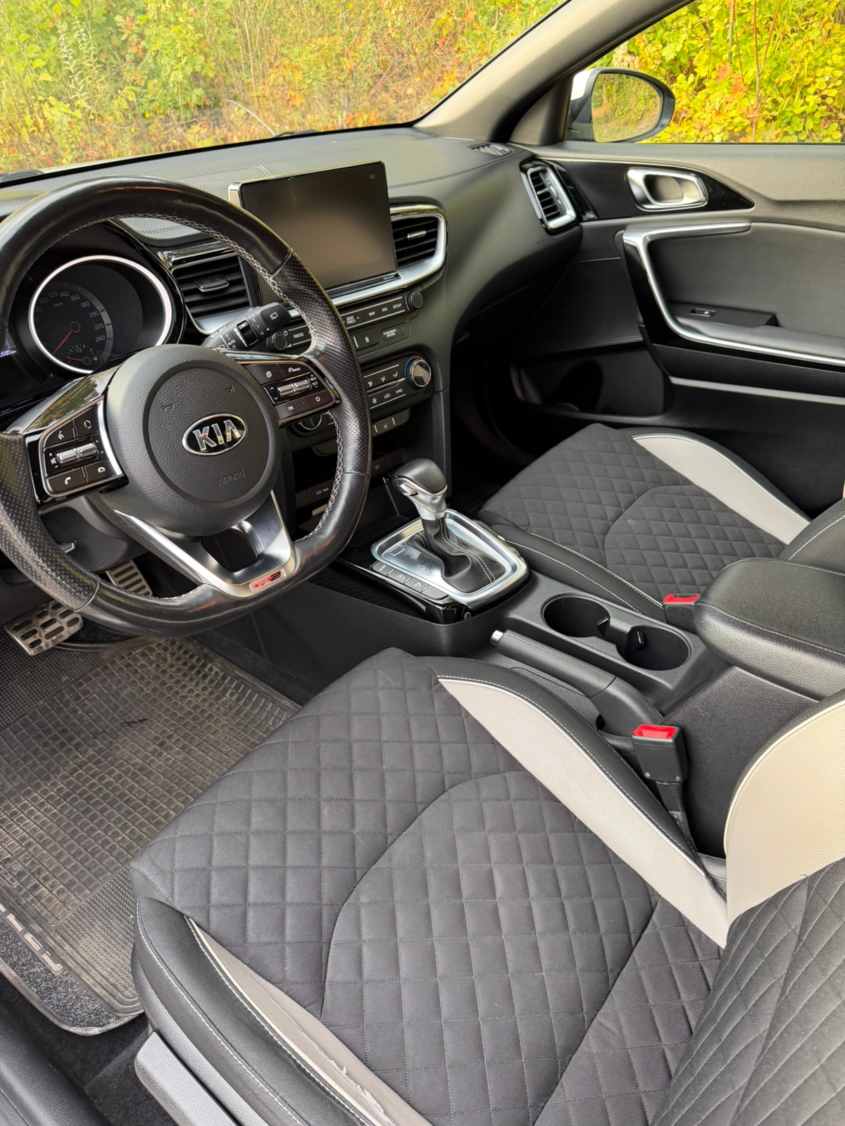 Kia Ceed 1.4 T-GDI 2019, bild 4/6