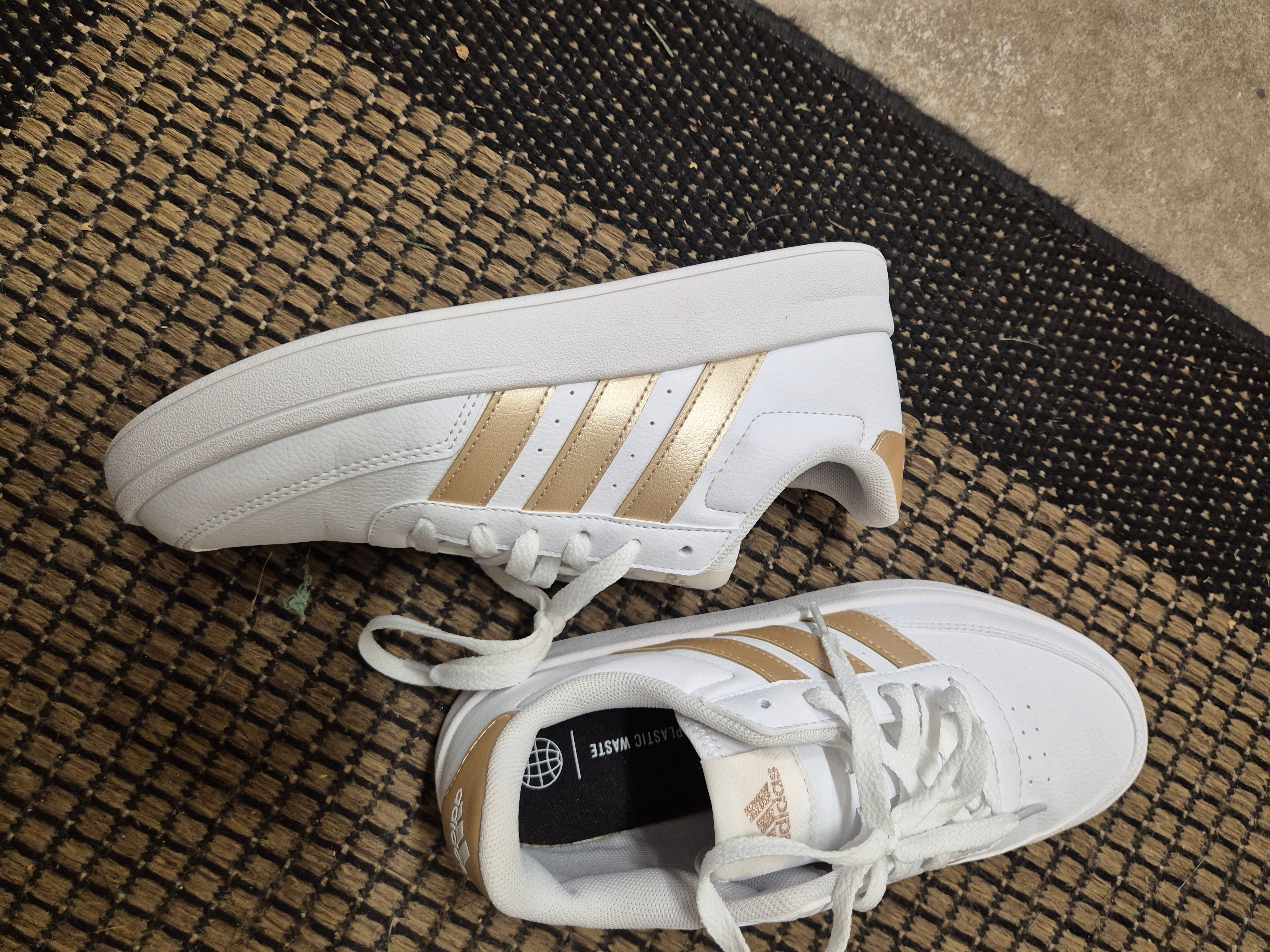 Adidasskor
