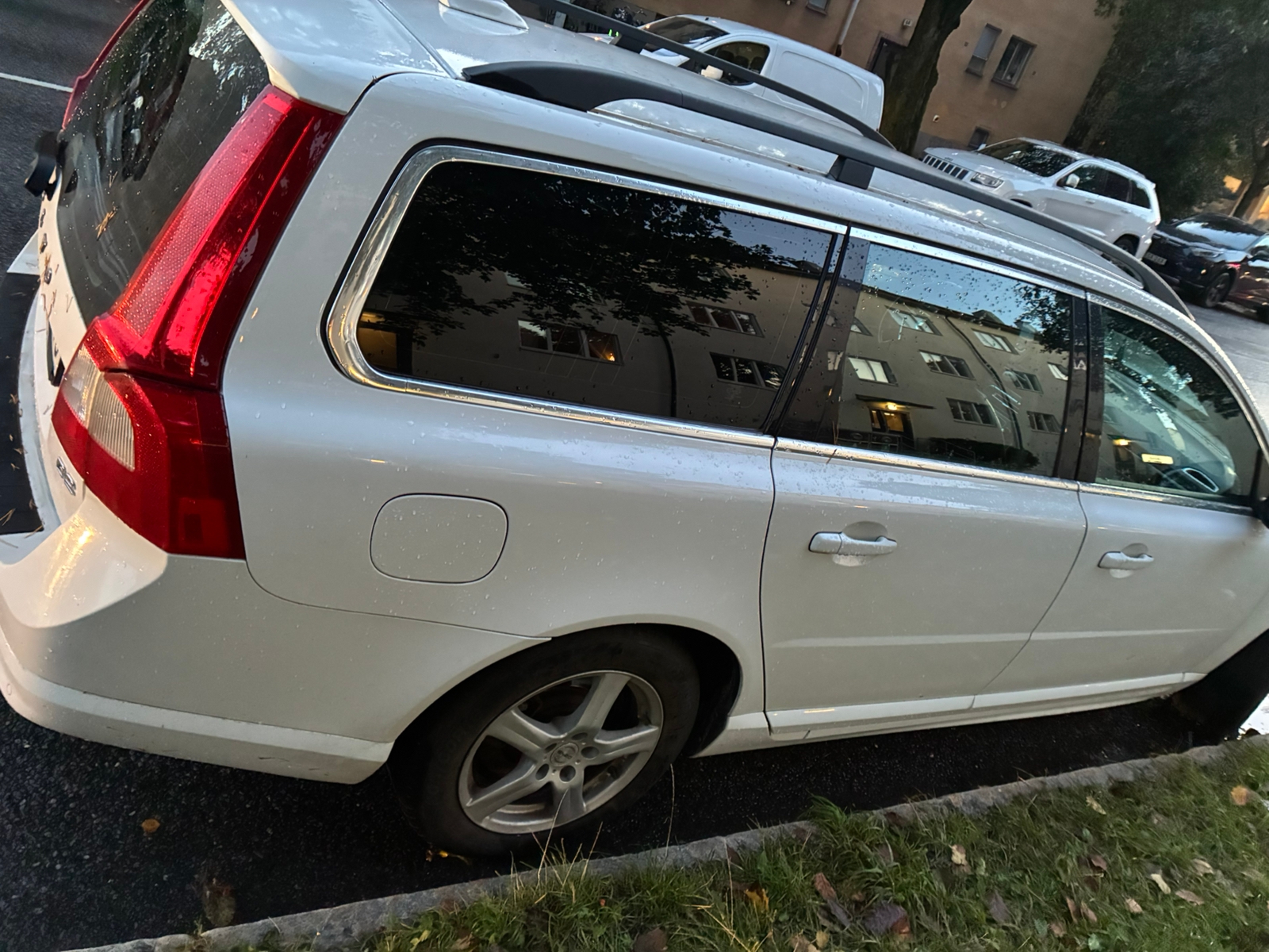 Volvo V70 2013, photo 6/10