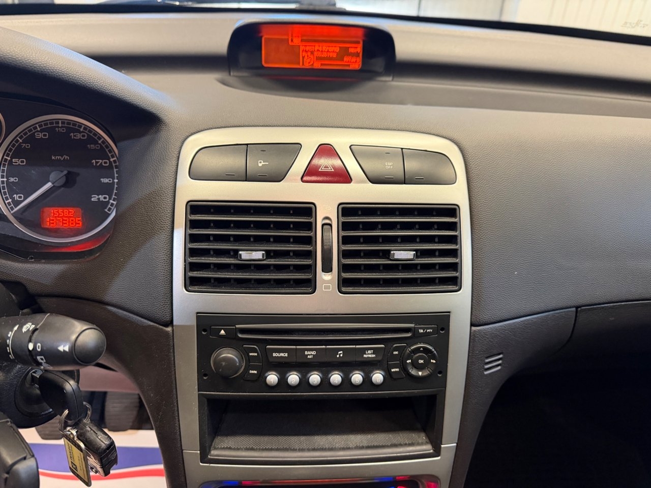 Peugeot 307 110 2005, photo 6/10