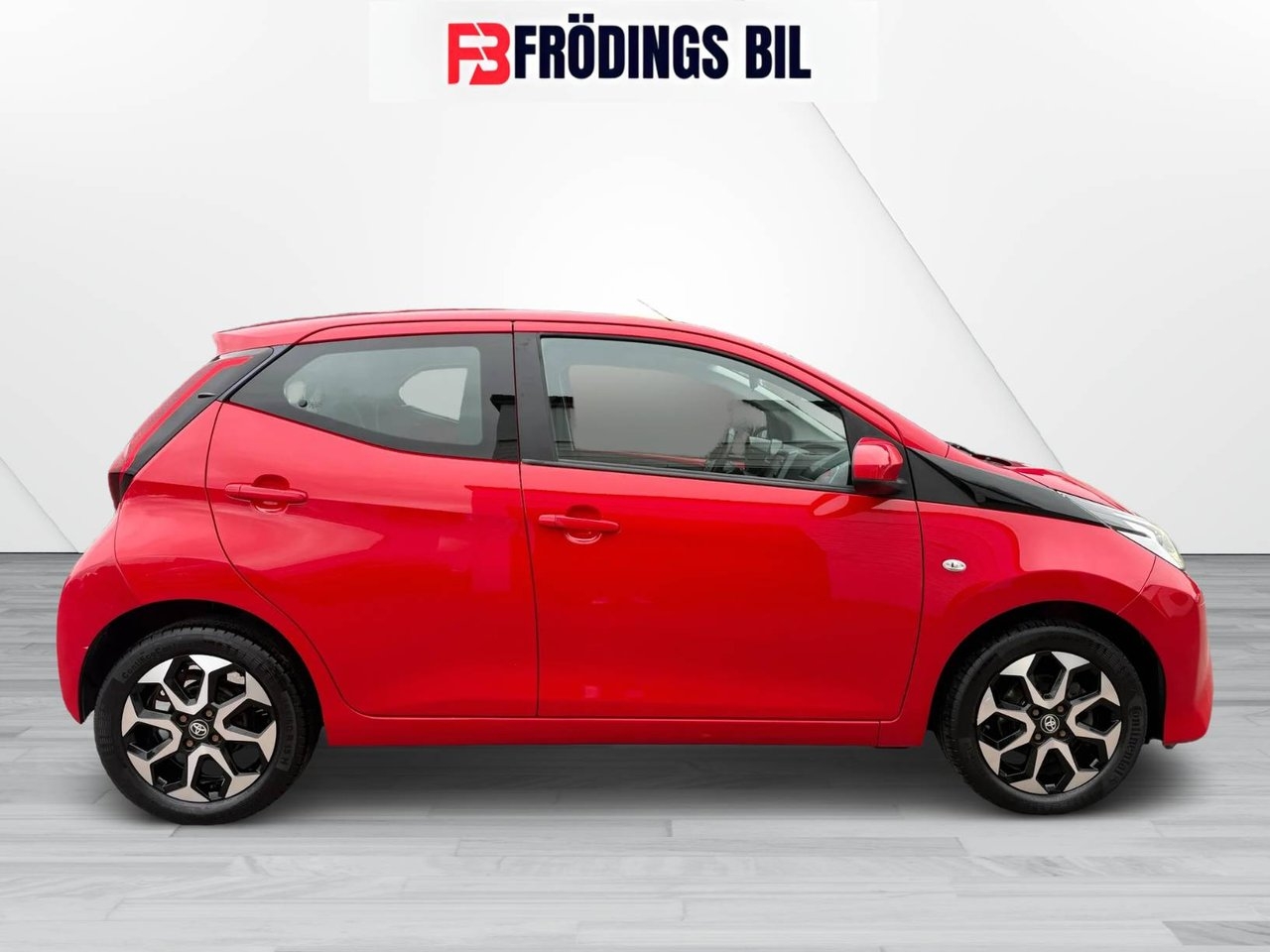 Toyota Aygo X-Shift 2019, bild 6/23