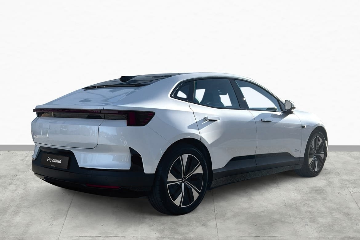 Polestar 4 Long Range 2025, kuva 9/10
