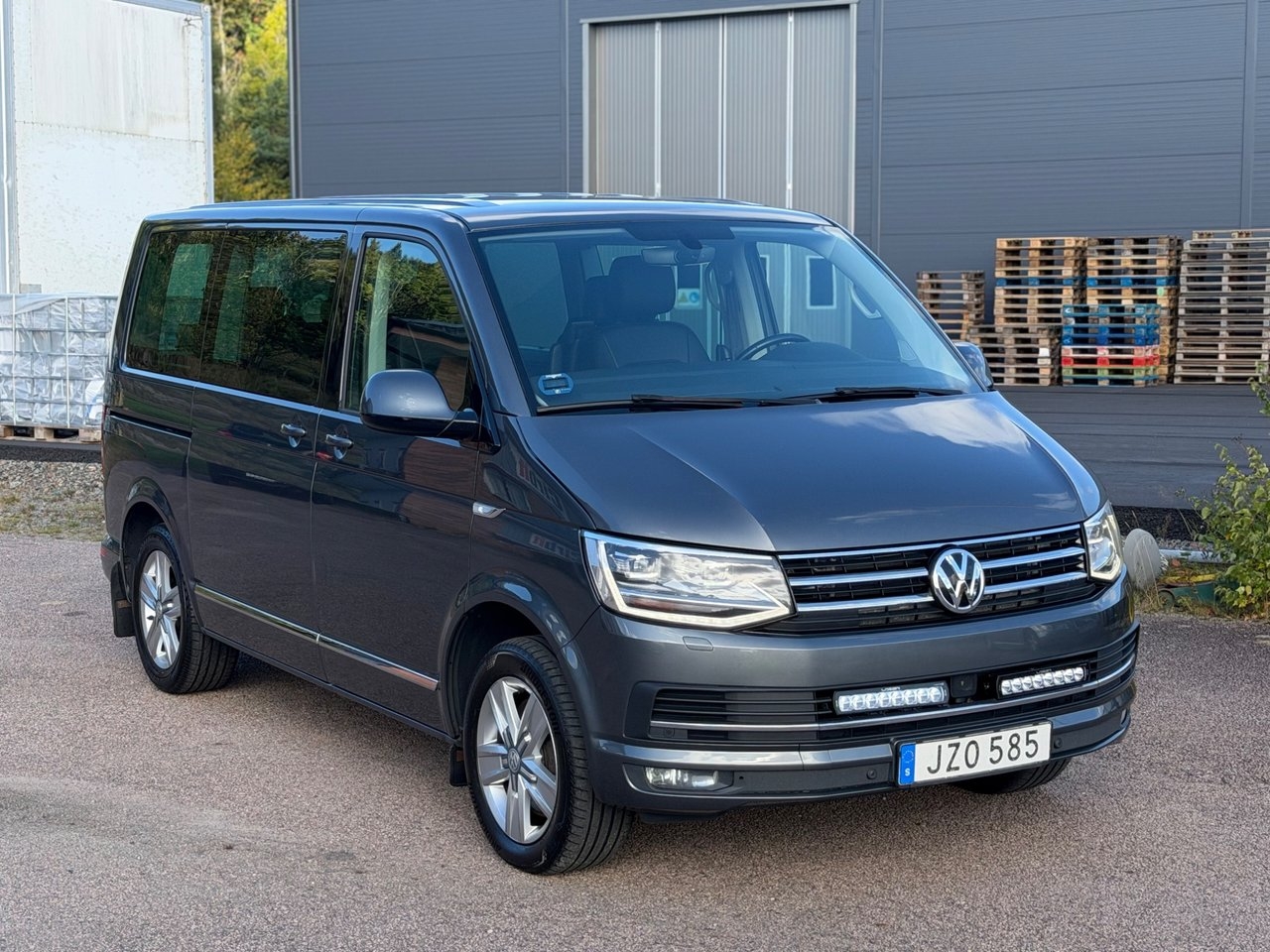 Volkswagen Multivan 2.0 TDI Highline 2016, bild 4/10