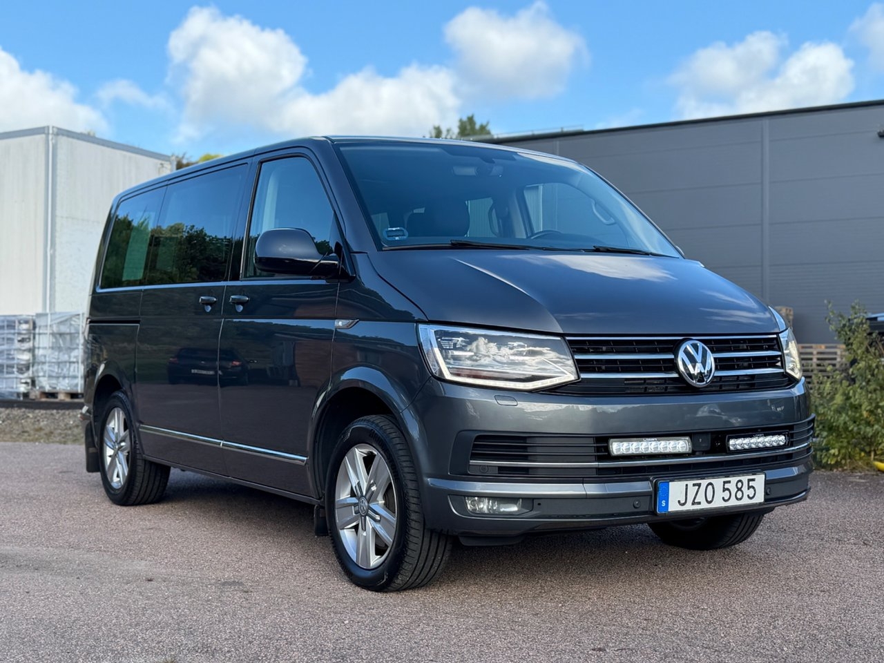 Volkswagen Multivan 2.0 TDI Highline 2016, bild 5/10