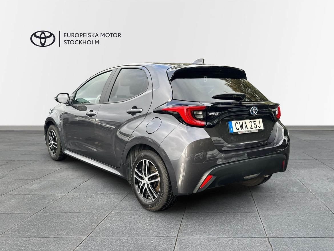 Toyota Yaris 1.5 Hybrid 116 Active Plus 2023, bild 3/11