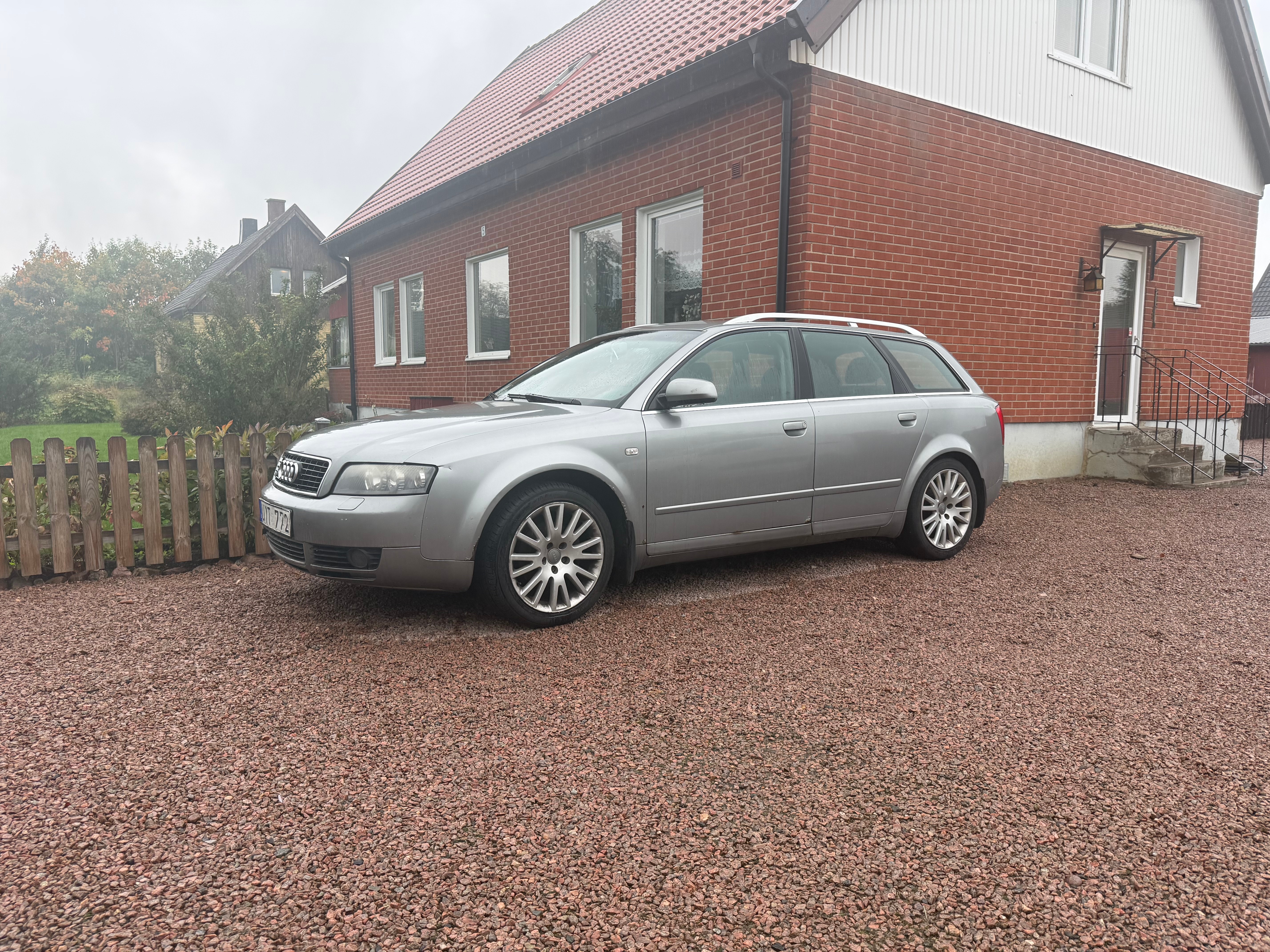 Audi A4 1.9 TDI 2004, bild 2/4
