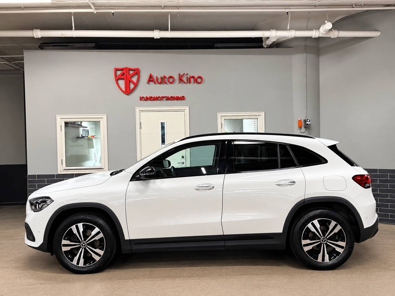 Mercedes-Benz GLA 2021, bild 2/10
