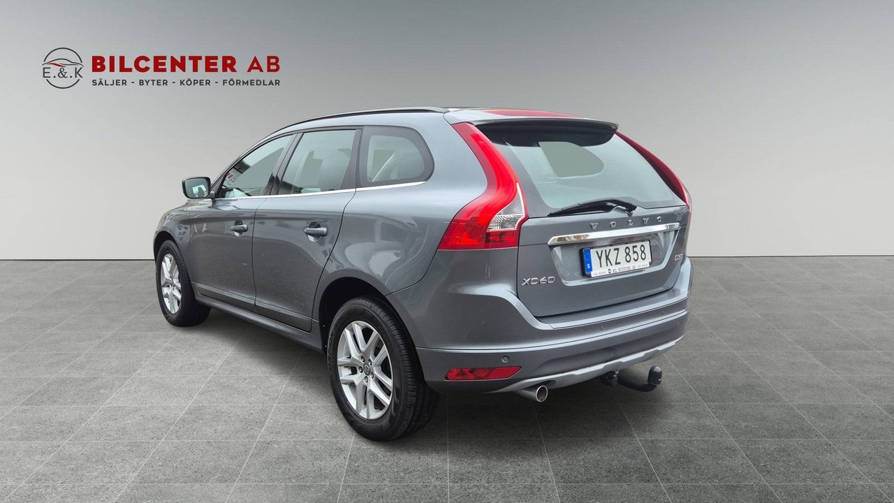 Volvo XC60 D3 Momentum 2017, bild 3/10
