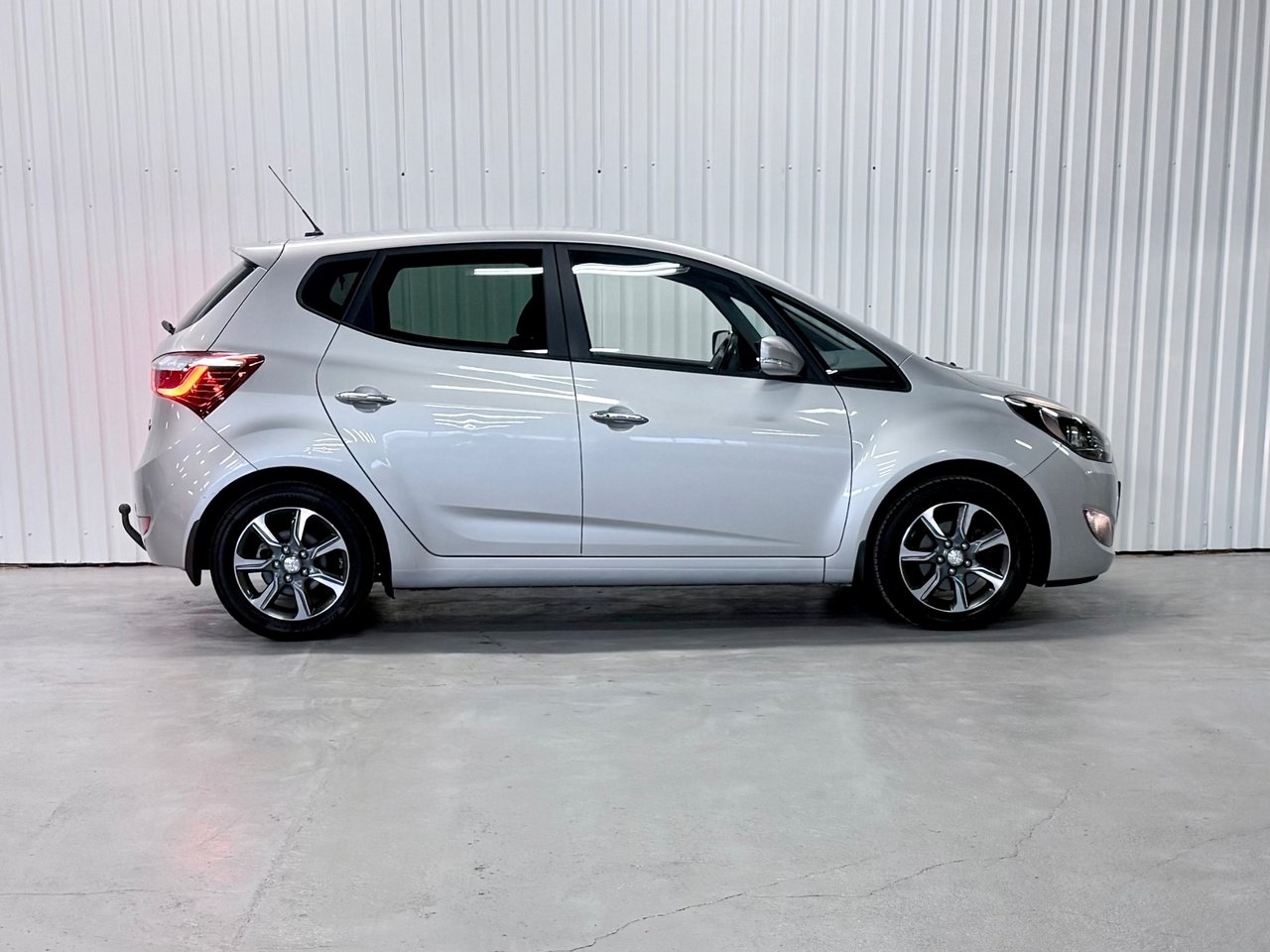 Hyundai ix20 1.6 Platinum 2016, kuva 2/23