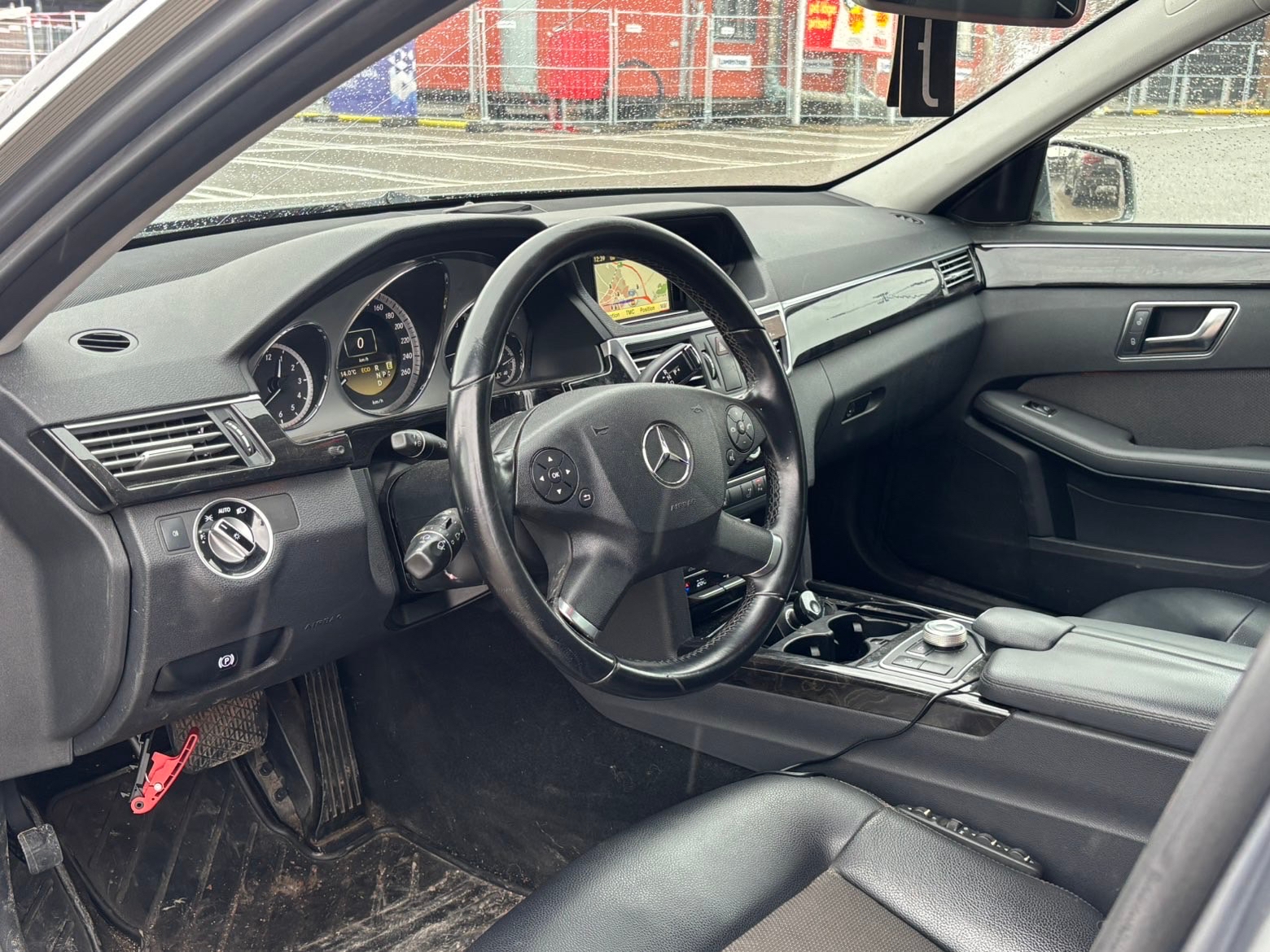 Mercedes-Benz E 2012, bild 5/6