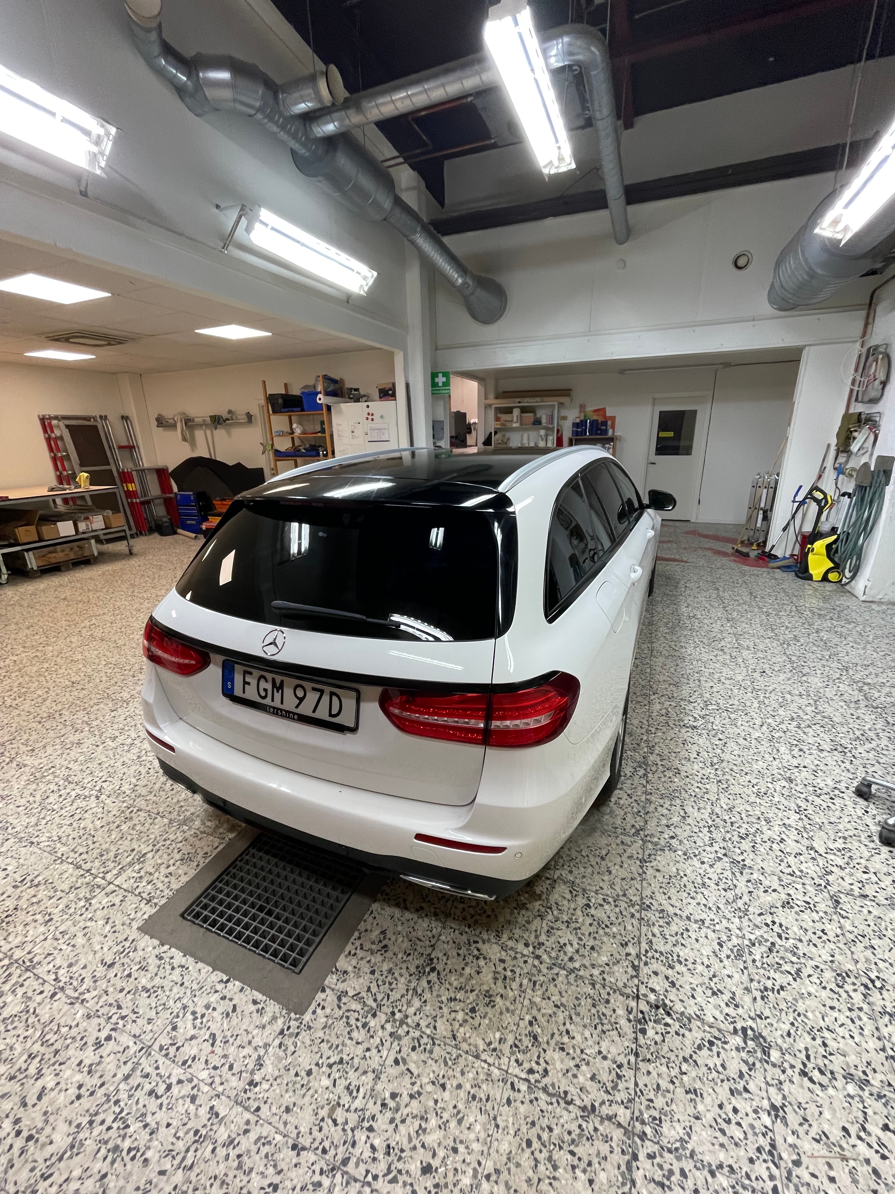 Mercedes-Benz E 220 T d 9G-Tronic 2020, bild 2/6