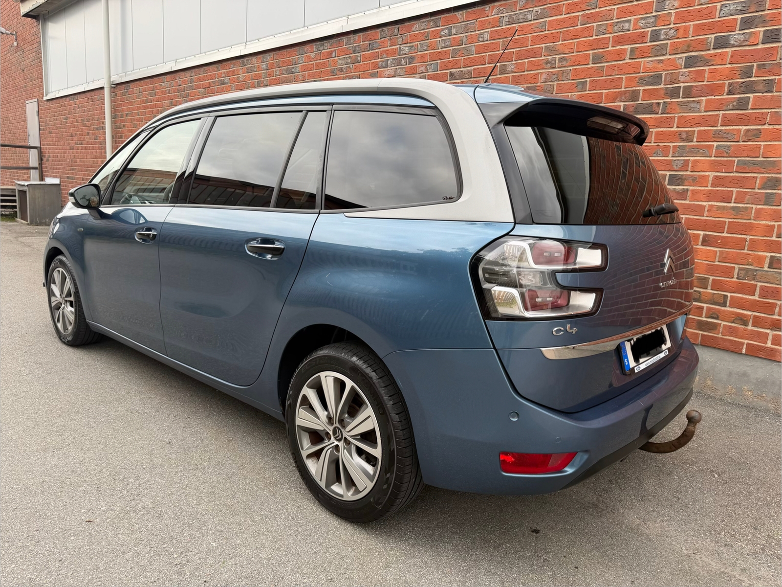 Citroen Grand C4 Picasso 1.6 HDi EGS 2015, bild 3/7
